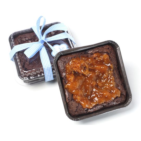 Brownie--com-damasco-